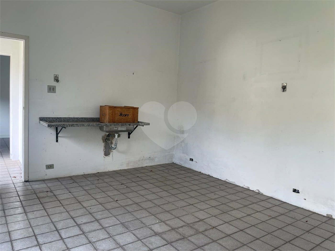 Casa de Vila à venda com 3 quartos, sendo 1 suíte, em Jardim Hípico, São Paulo, SP