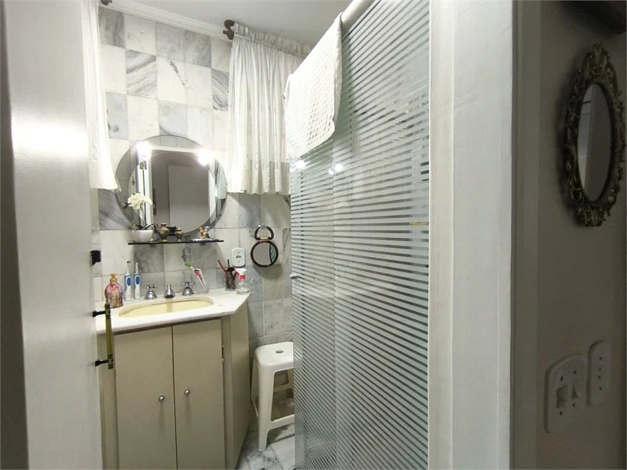 Apartamento à venda com 2 quartos, sendo 1 suíte, em Pinheiros, São Paulo, SP