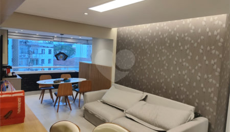 Apartamento à venda com 2 quartos, sendo 1 suíte,  em Santana, São Paulo, SP