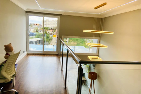 Casa à venda com 3 suítes em Jardim Londrina, São Paulo, SP