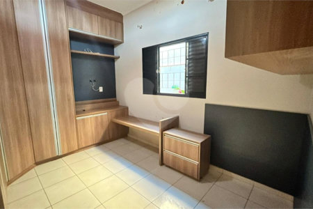 Casa à venda com 3 quartos, sendo 1 suíte,  em Ipê, Três Lagoas, MS
