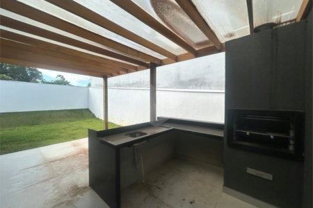 Casa à venda com 3 quartos, sendo 1 suíte, no condomínio Alphaville Castelo, Itu - SP