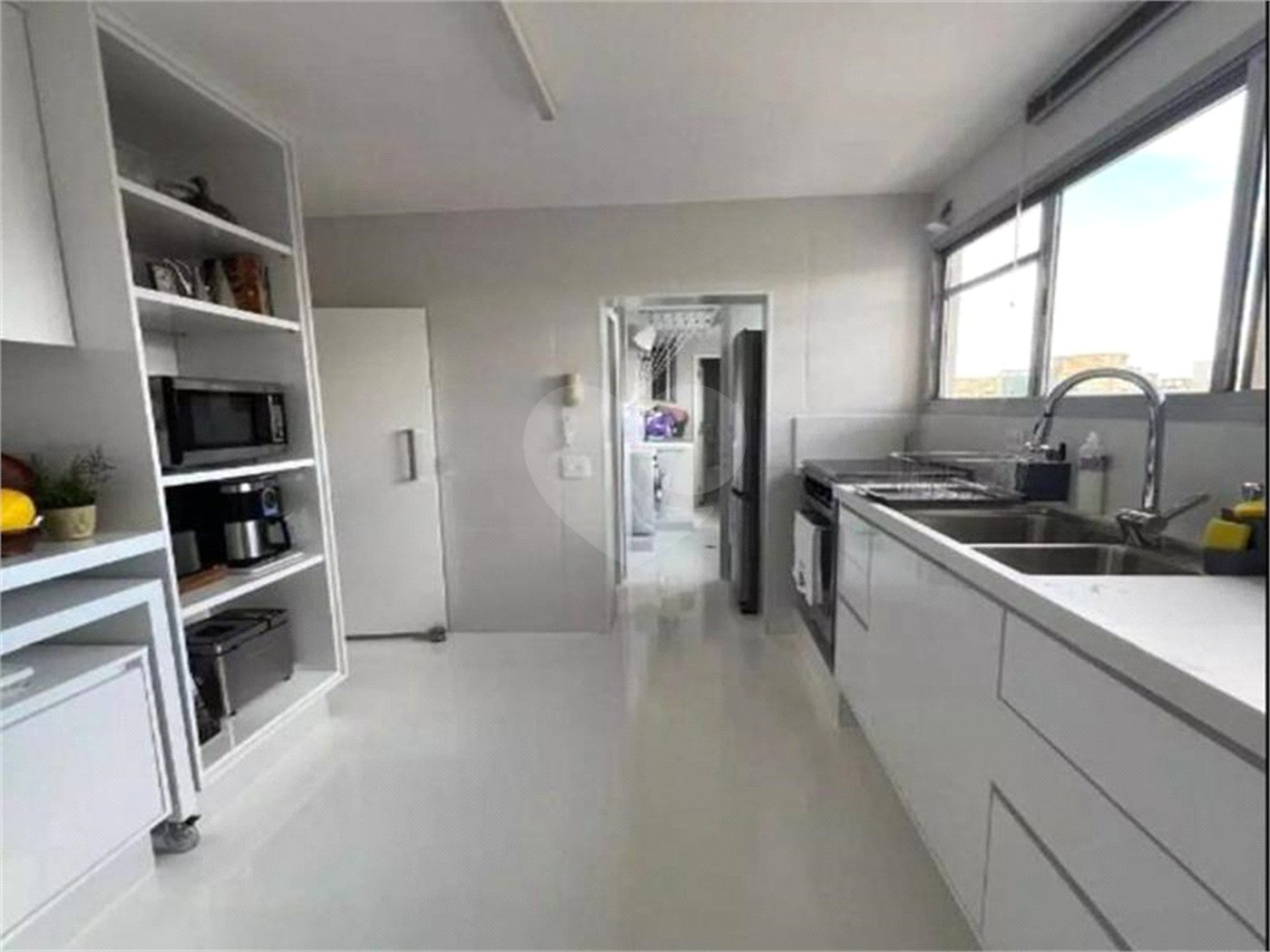 Apartamento à venda com 3 quartos, sendo 1 suíte, em Moema, São Paulo, SP