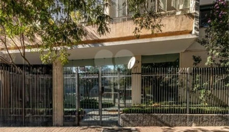 Apartamento à venda com 3 quartos, sendo 2 suítes,  em Pinheiros, São Paulo, SP