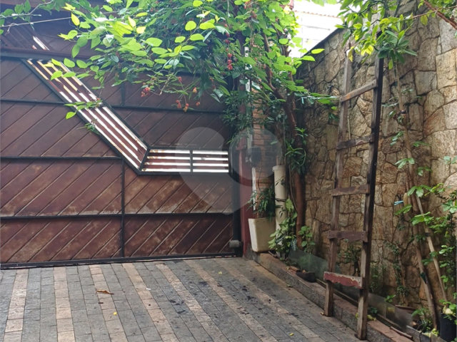 Sobrado à venda com 4 quartos, sendo 1 suíte,  em Tremembé, São Paulo, SP
