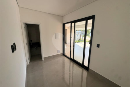 Casa à venda com 3 suítes no condomínio Alphaville Castello, Itu - SP