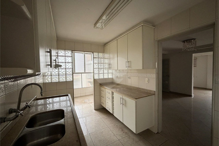 Apartamento à venda com 3 quartos, sendo 1 suíte, em Santana, São Paulo, SP