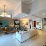 Casa à venda com 4 suítes em Vila Santo Antônio, Cotia, SP