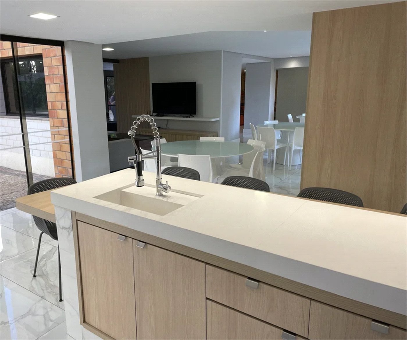 Apartamento à venda com 4 suítes em Vila Suzana, São Paulo, SP
