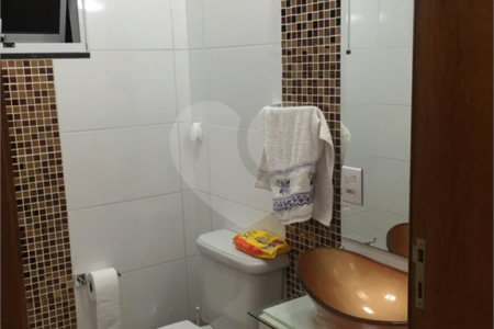 Sobrado à venda com 3 quartos, sendo 1 suíte,  em Alto da Boa Vista, Mogi das Cruzes, SP