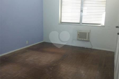 Casa à venda com 4 quartos, sendo 1 suíte, em Tijuca, Rio de Janeiro, RJ