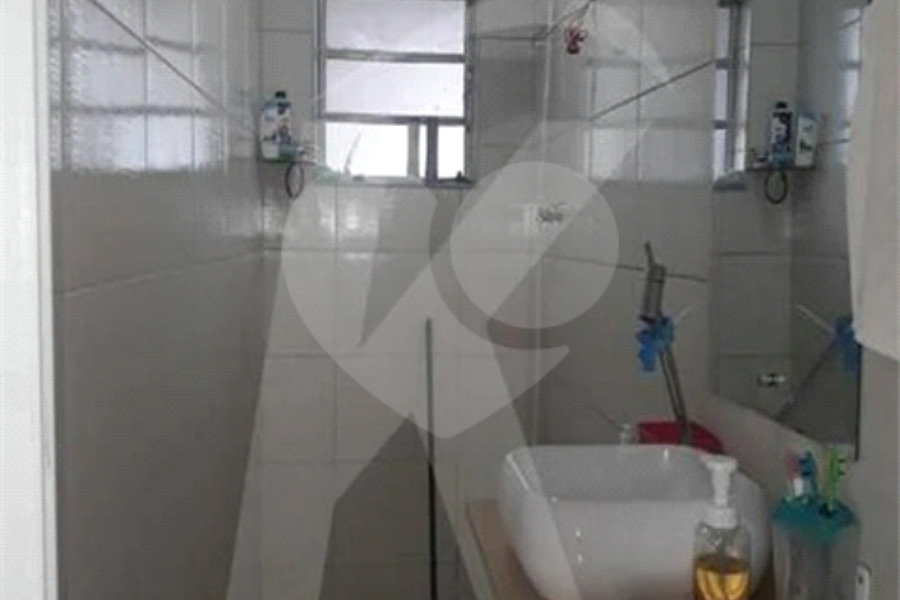 Sobrado à venda ou para alugar com 4 quartos, sendo 2 suítes, em Santana, São Paulo, SP