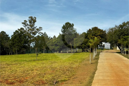 Terreno à venda no condomínio Le Portier Nautic Residence, Piedade - SP