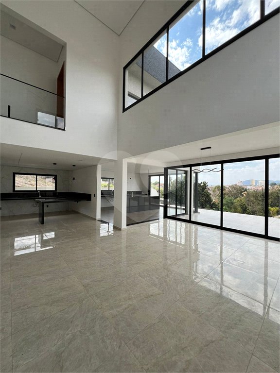 Casa à venda com 3 suítes no condomínio Spazio Design, Bragança Paulista - SP