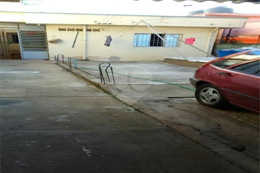 Casa Térrea à venda com 1 quarto em Vila Romero, São Paulo, SP