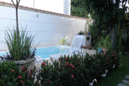 Casa à venda com 3 quartos, sendo 1 suíte, em Santíssimo, Rio de Janeiro, RJ