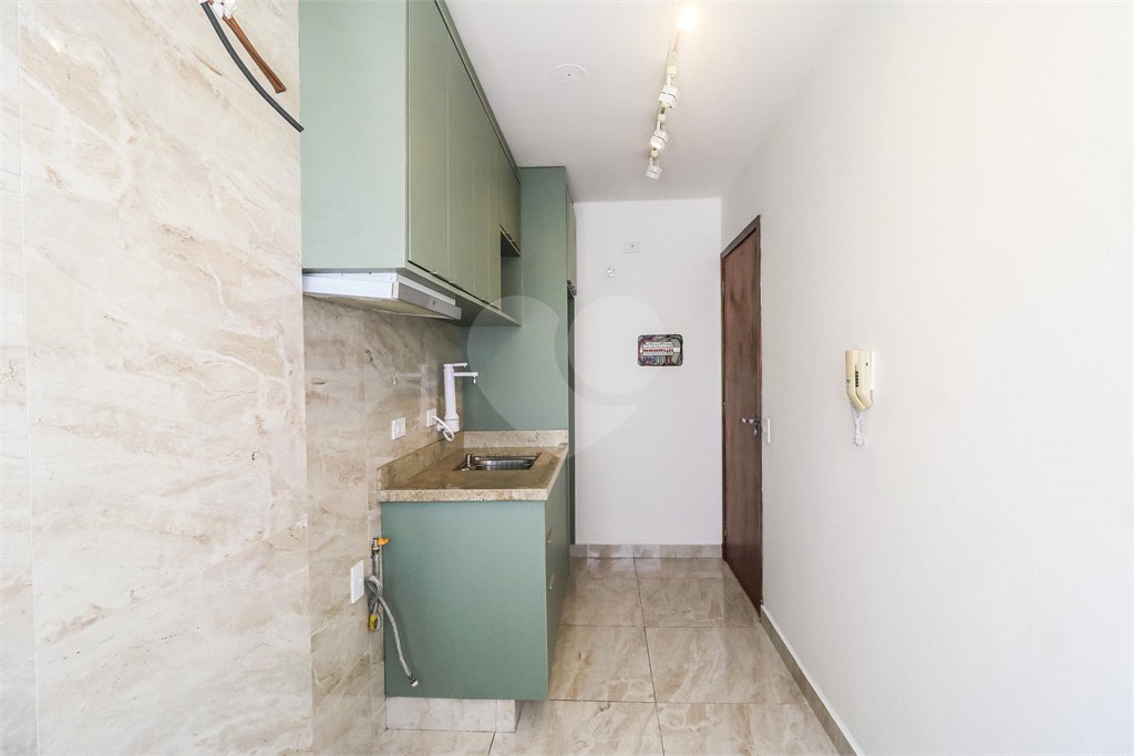 Apartamento 1 Dormitório à Venda na Rua Frei Caneca
