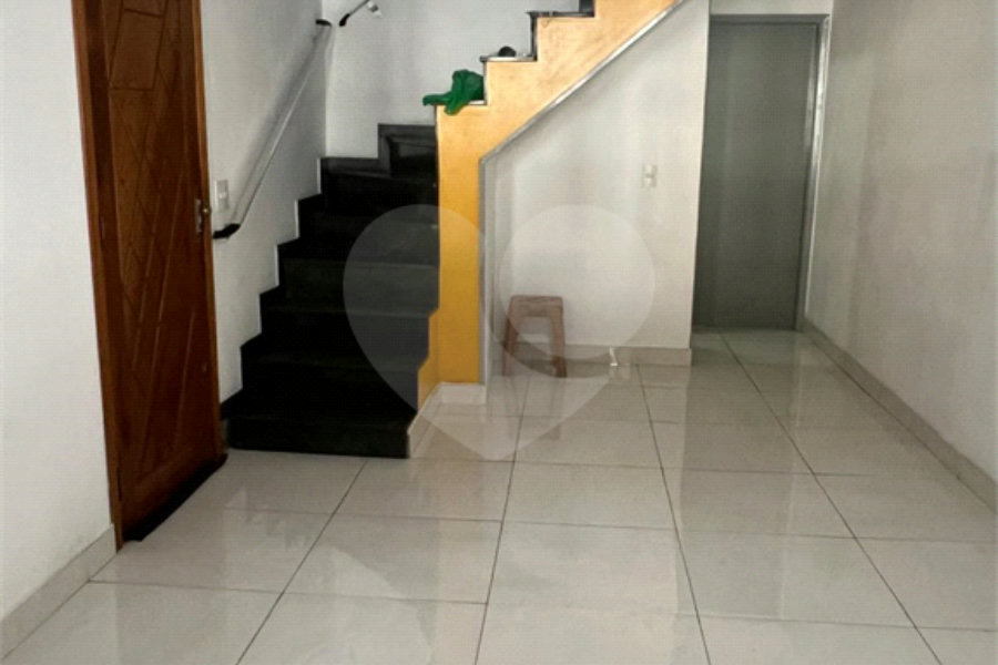 Sobrado à venda com 3 quartos em Jardim Virginia Bianca, São Paulo, SP