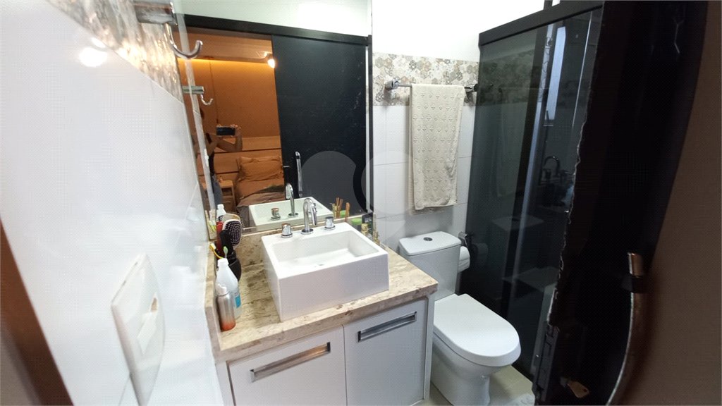 Apartamento à venda com 3 quartos, sendo 1 suíte, em Jardim Luísa, São Paulo, SP