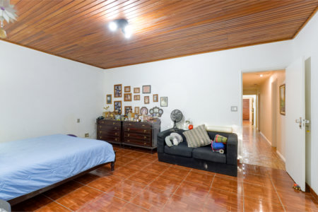 Casa Térrea à venda com 5 quartos, sendo 2 suítes, em Alto da Boa Vista, São Paulo, SP