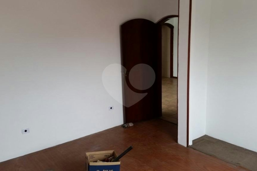 Sobrado à venda com 4 quartos em Vila Guilherme, São Paulo, SP