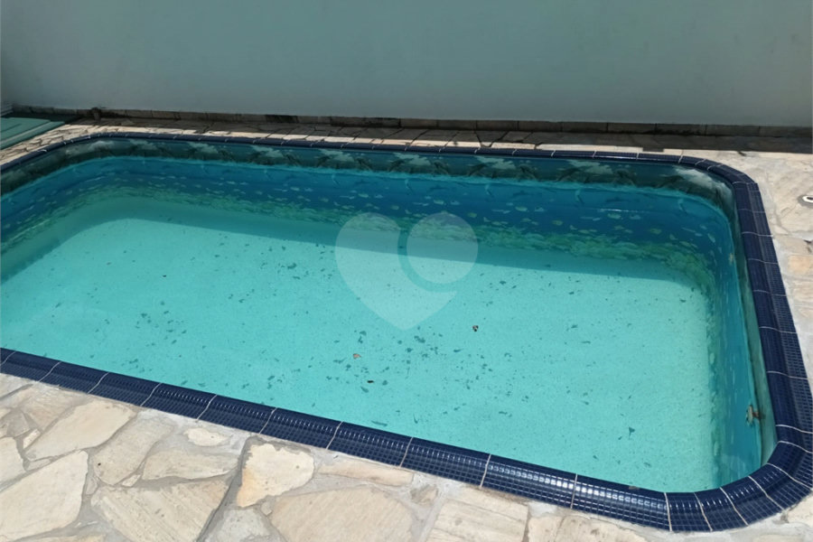 Sobrado à venda com 3 quartos, sendo 1 suíte,  em Parque Peruche, São Paulo, SP