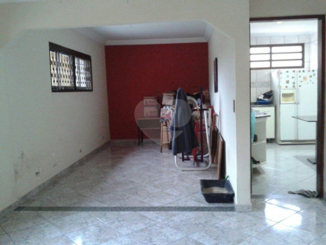 Sobrado à venda com 3 quartos, sendo 1 suíte,  em Tremembé, São Paulo, SP