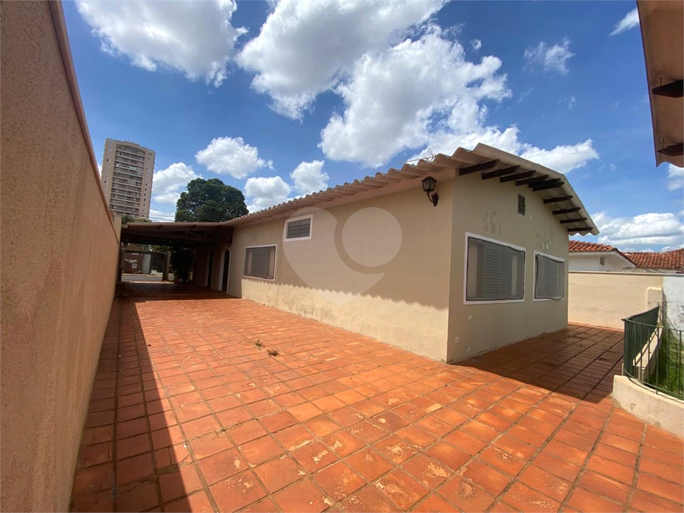 Casa à venda com 3 quartos em Jardim do Carmo, Araraquara, SP