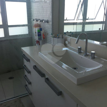 Apartamento à venda ou para alugar com 4 suítes em Jardim Morumbi, São Paulo, SP
