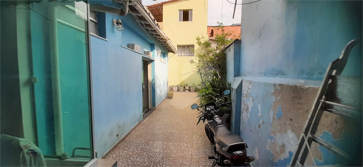 Sobrado à venda com 4 quartos, sendo 1 suíte, em Santana, São Paulo, SP