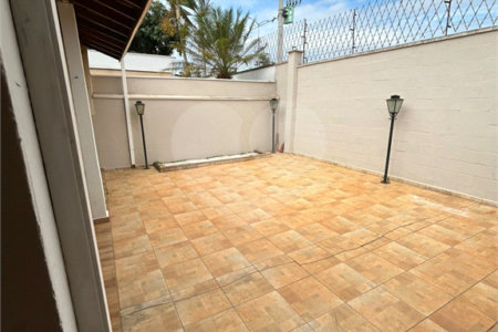 Casa à venda com 4 quartos, sendo 1 suíte, no condomínio Raizes, Paulínia - SP