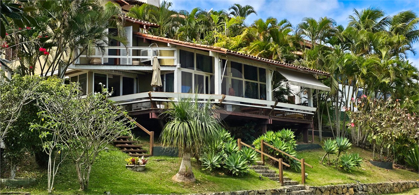Casa à venda com 5 suítes em Geribá, Armação dos Búzios, RJ