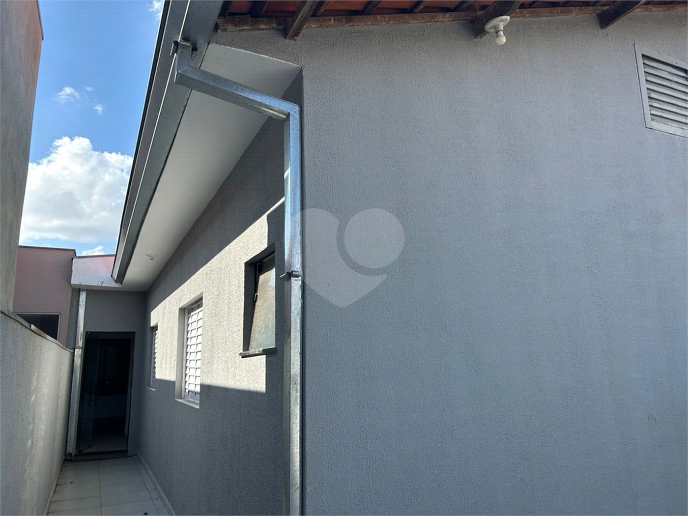 Casa à venda com 2 quartos, sendo 1 suíte, em Vila Santana, Itapetininga, SP