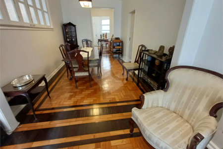 Apartamento à venda com 3 quartos, sendo 1 suíte, em Copacabana, Rio de Janeiro, RJ