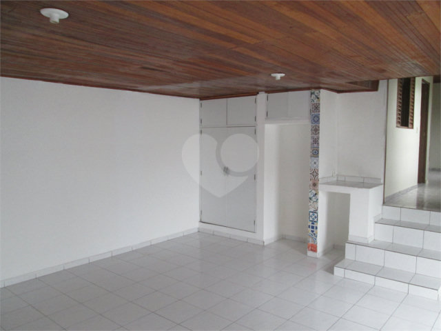 Casa Térrea à venda com 2 quartos em Parque Peruche, São Paulo, SP