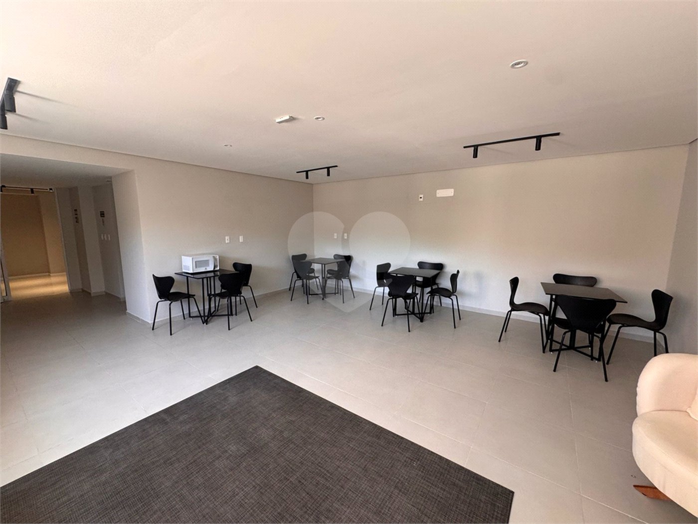 Apartamento à venda com 2 quartos, sendo 1 suíte, em Vila Santana, Sorocaba, SP