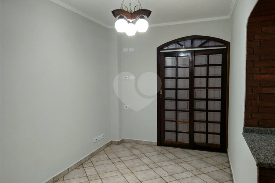 Sobrado à venda com 3 suítes em Vila Guilherme, São Paulo, SP