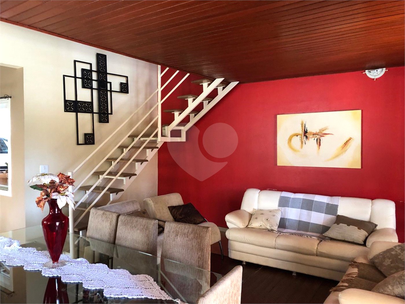 Casa à venda com 4 quartos, sendo 2 suítes, no condomínio Zuleika Jabour, Salto - SP