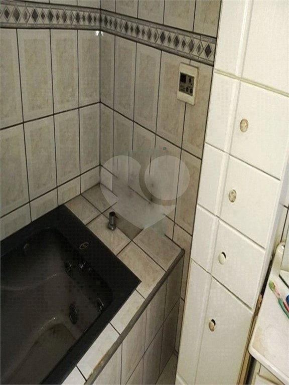 Sobrado à venda com 6 quartos em Jardim Japão, São Paulo, SP