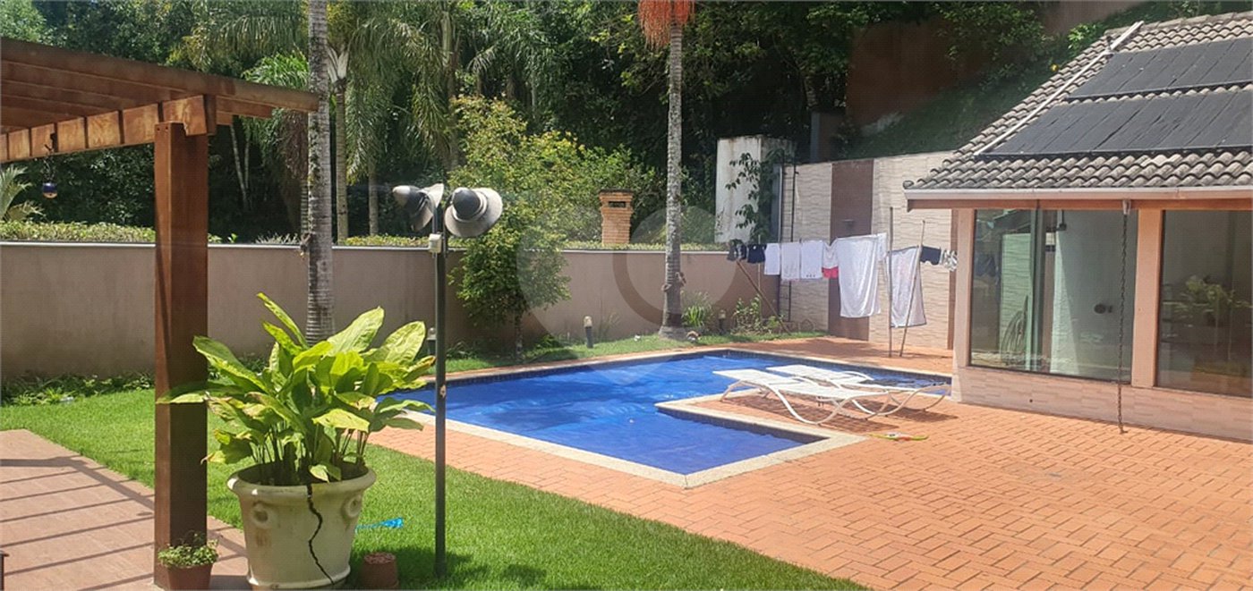 Casa à venda com 5 suítes no condomínio Arujá Hills I e Ii, Arujá - SP