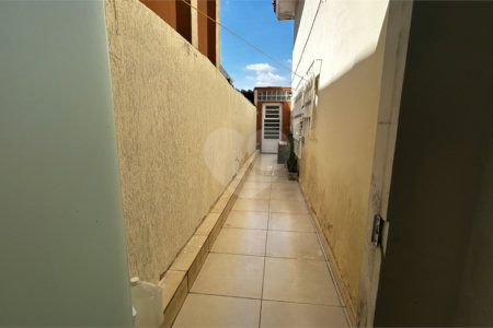 Sobrado à venda com 3 quartos, sendo 2 suítes, em Cidade São Francisco, São Paulo, SP