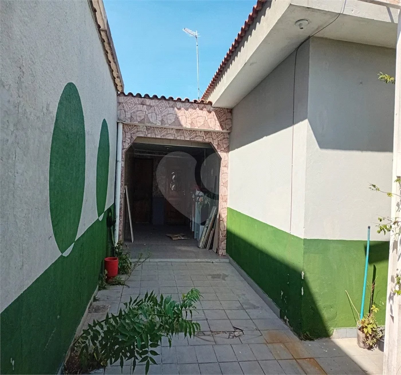 Casa Térrea à venda com 4 quartos, sendo 1 suíte, em Vila Antonieta, São Paulo, SP