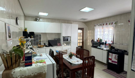 Sobrado à venda com 4 quartos, sendo 1 suíte,  em Santana, São Paulo, SP