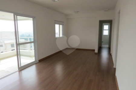 Apartamento à venda com 3 quartos, sendo 1 suíte, em Morumbi, São Paulo, SP
