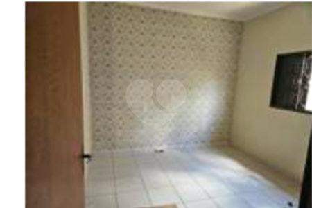 Casa à venda com 3 quartos em Residencial Azulville II, Matão, SP