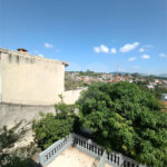 Casa à venda com 4 quartos, sendo 1 suíte, no condomínio Shangri-la, Atibaia - SP