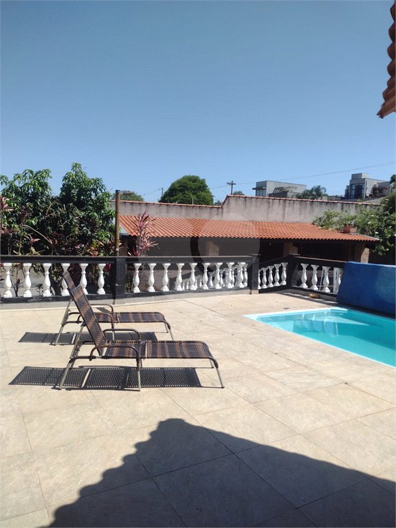 Casa à venda com 3 quartos, sendo 1 suíte, no condomínio Acmti - Colinas do Mosteiro, Terras de Itaici e Recanto dos Pássaros, Indaiatuba - SP