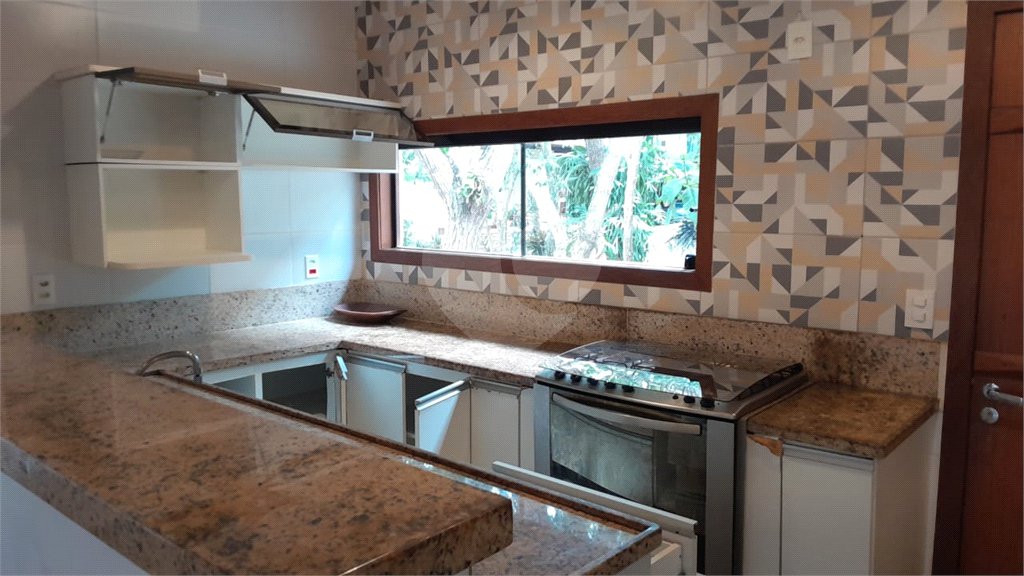 Casa em condomínio à venda ou para alugar com 4 suítes em Geribá, Armação dos Búzios, RJ