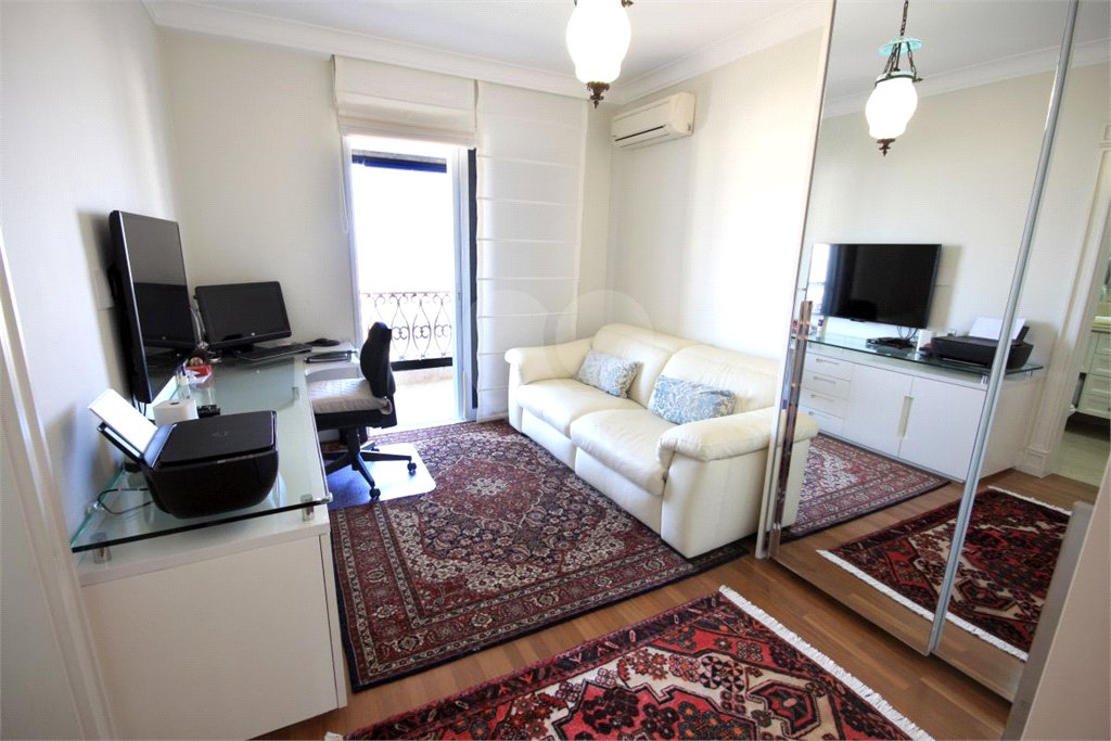 Apartamento à venda com 3 suítes em Alto da Boa Vista, São Paulo, SP