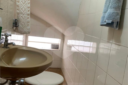 Sobrado à venda com 3 quartos em Jardim Oriental, São Paulo, SP
